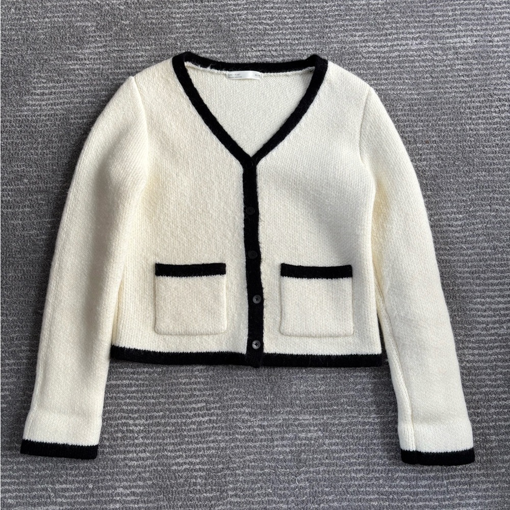 Oak Fort Cream and Black Women's Cardigan Sweater